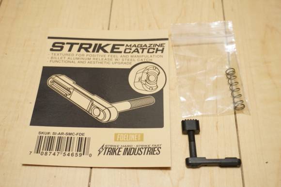Strike Industries STRIKE MAGAZINE CATCHをチャイポンMR556に取り付けました